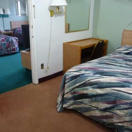 Budget Inn Батавия Экстерьер фото