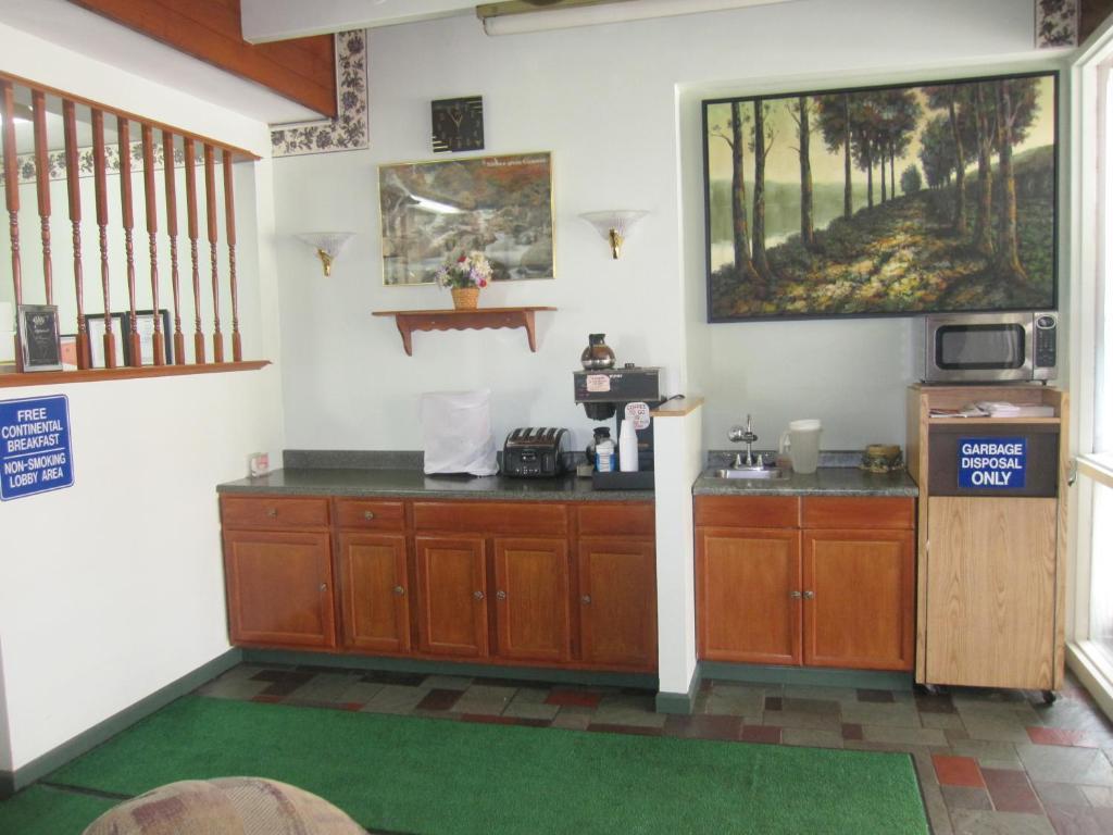 Budget Inn Батавия Экстерьер фото