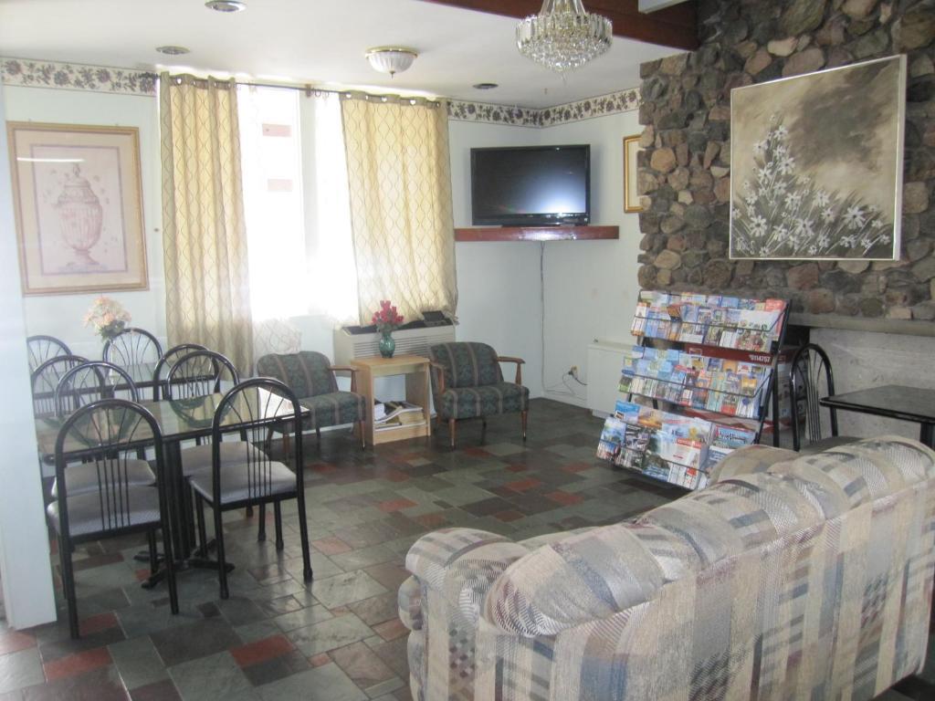 Budget Inn Батавия Экстерьер фото