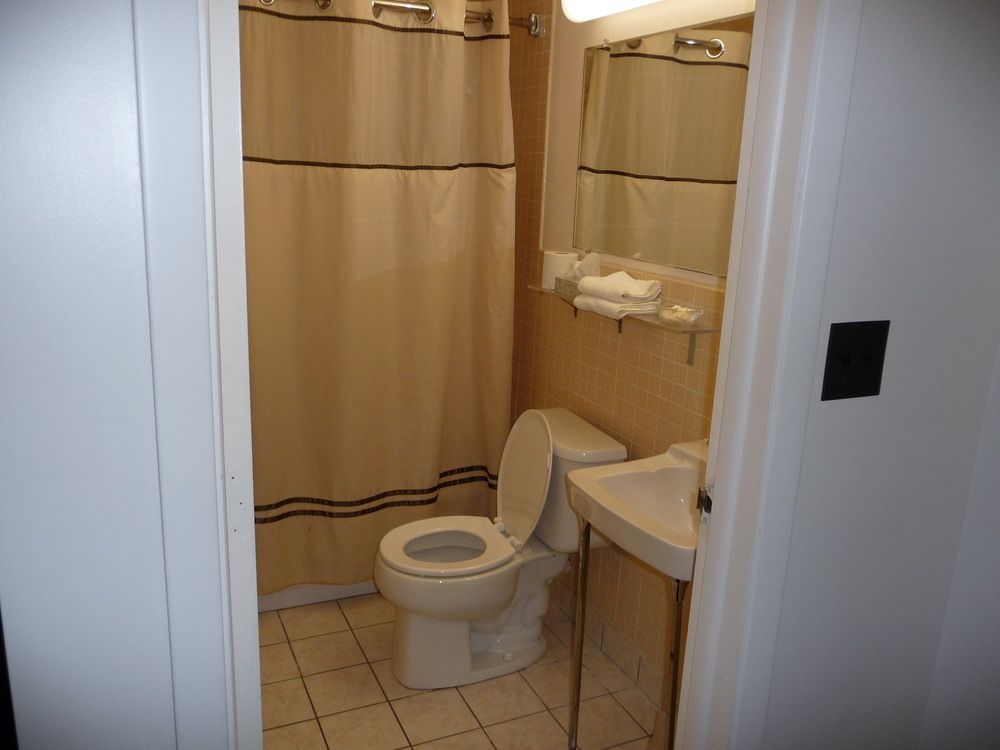 Budget Inn Батавия Экстерьер фото